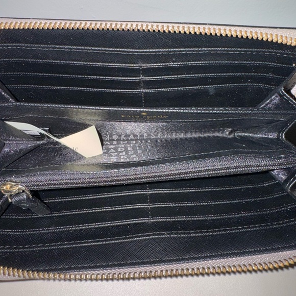 Elegant Jessica Simpson Black Textured Clutch - Picture 2 of 3